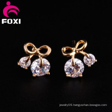 Lovely Simple Design 18k Gold Stud Earrings